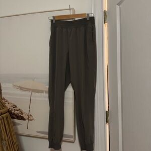 LULULEMON JOGGERS